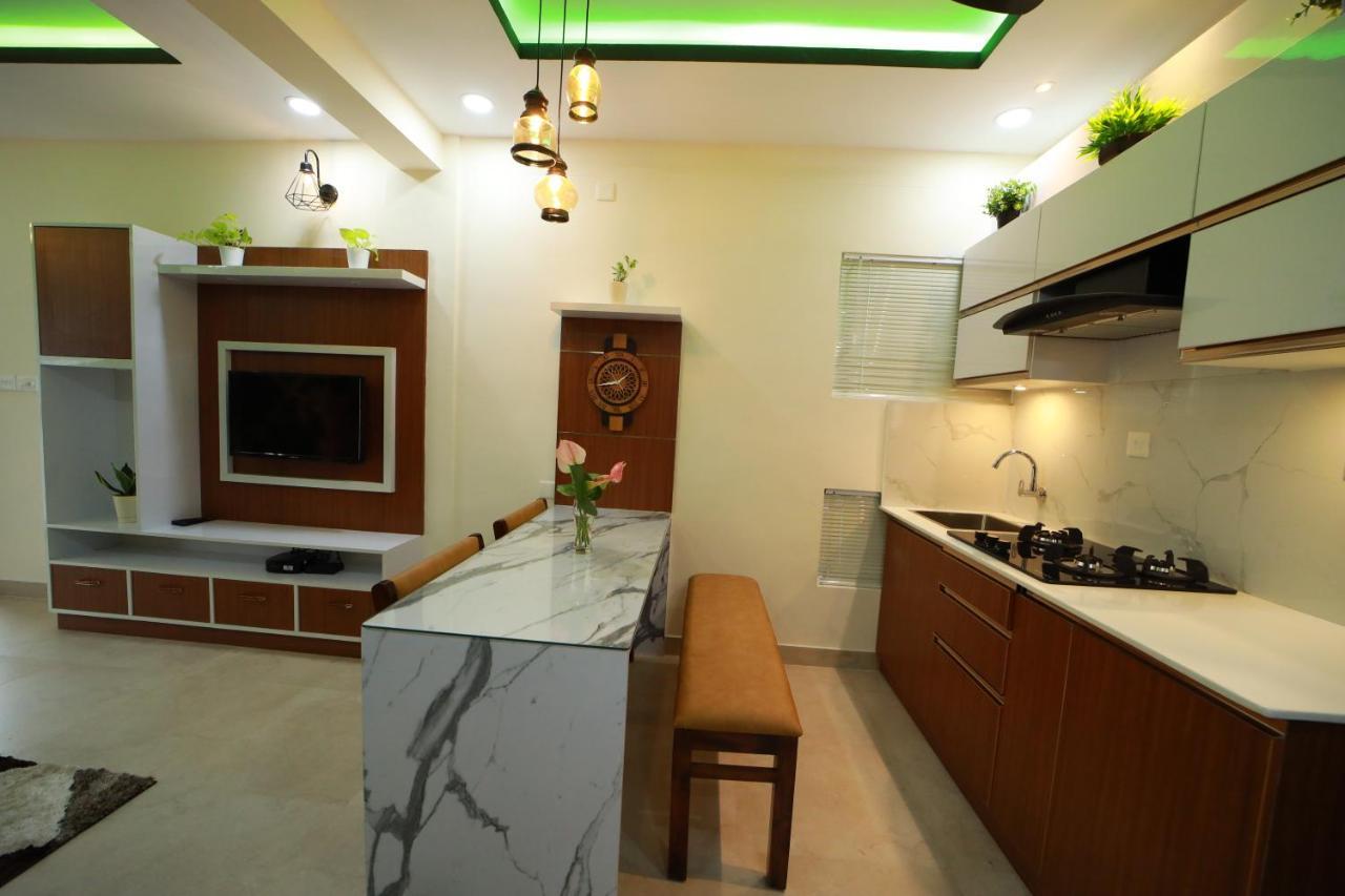 Green Royale Living Spaces - Luxury Serviced Apartments Thiruvananthapuram Exterior photo