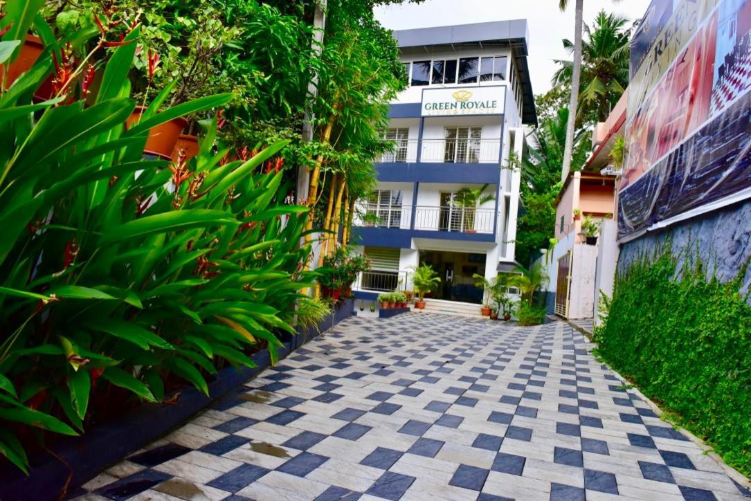Green Royale Living Spaces - Luxury Serviced Apartments Thiruvananthapuram Exterior photo